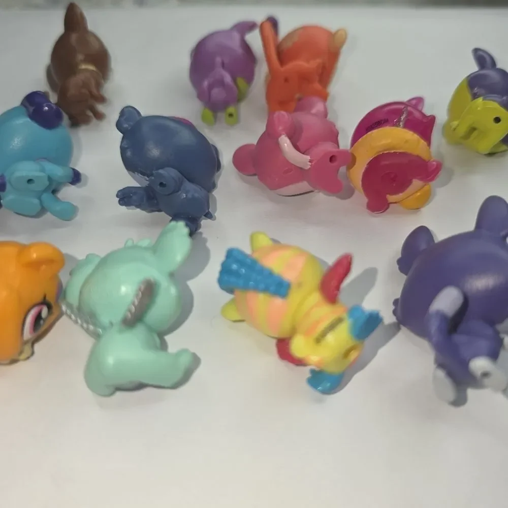 LPS Littlest Pet Shop Mini Animal Figurine Toy Bundle